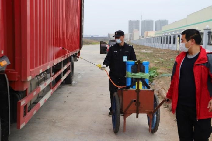 全面時代口罩生產園區車輛消毒